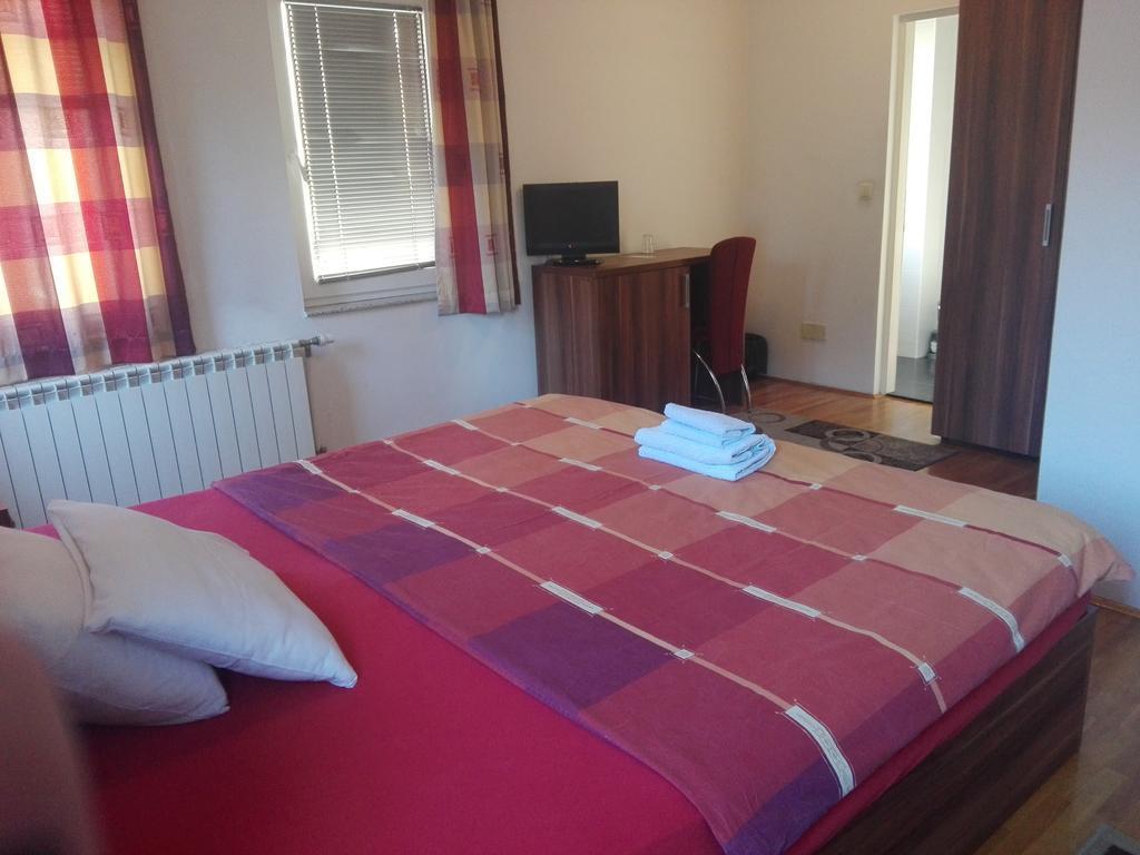 Boutique Saray Bosna Motel Sarajevo Exterior photo