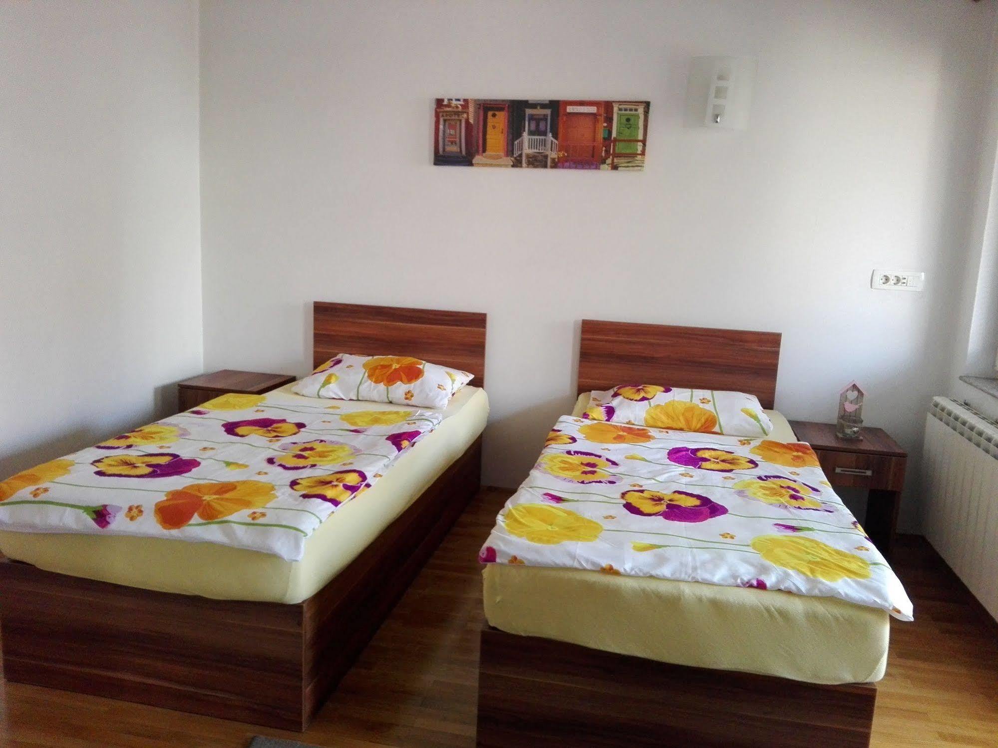 Boutique Saray Bosna Motel Sarajevo Exterior photo